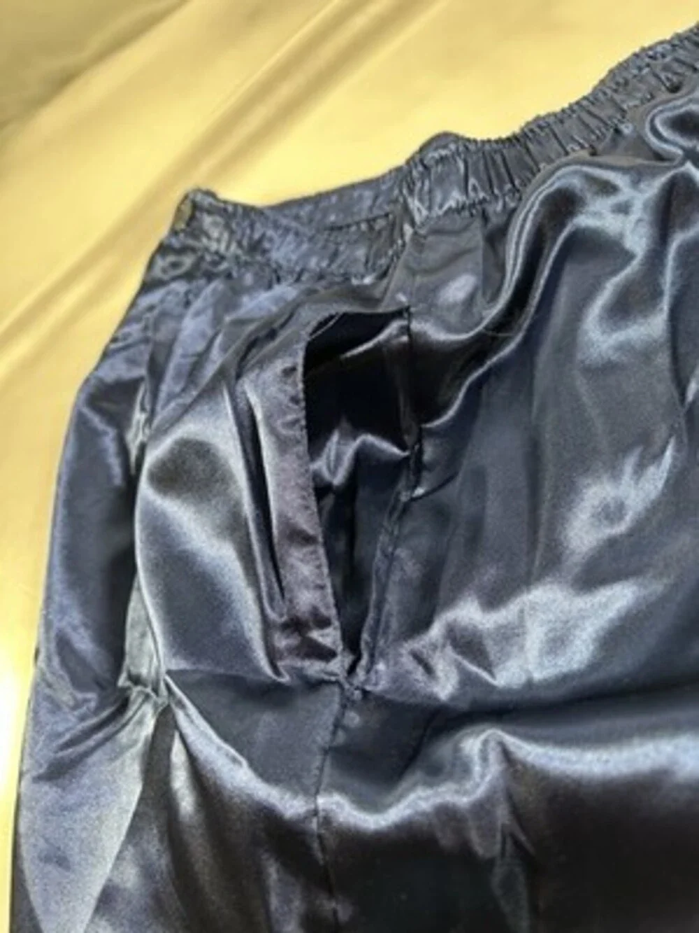 SHINY SATIN GLANZ MENS SATIN BOXERS SIZE LARGE LOT OF 4 Pairs NWOT
